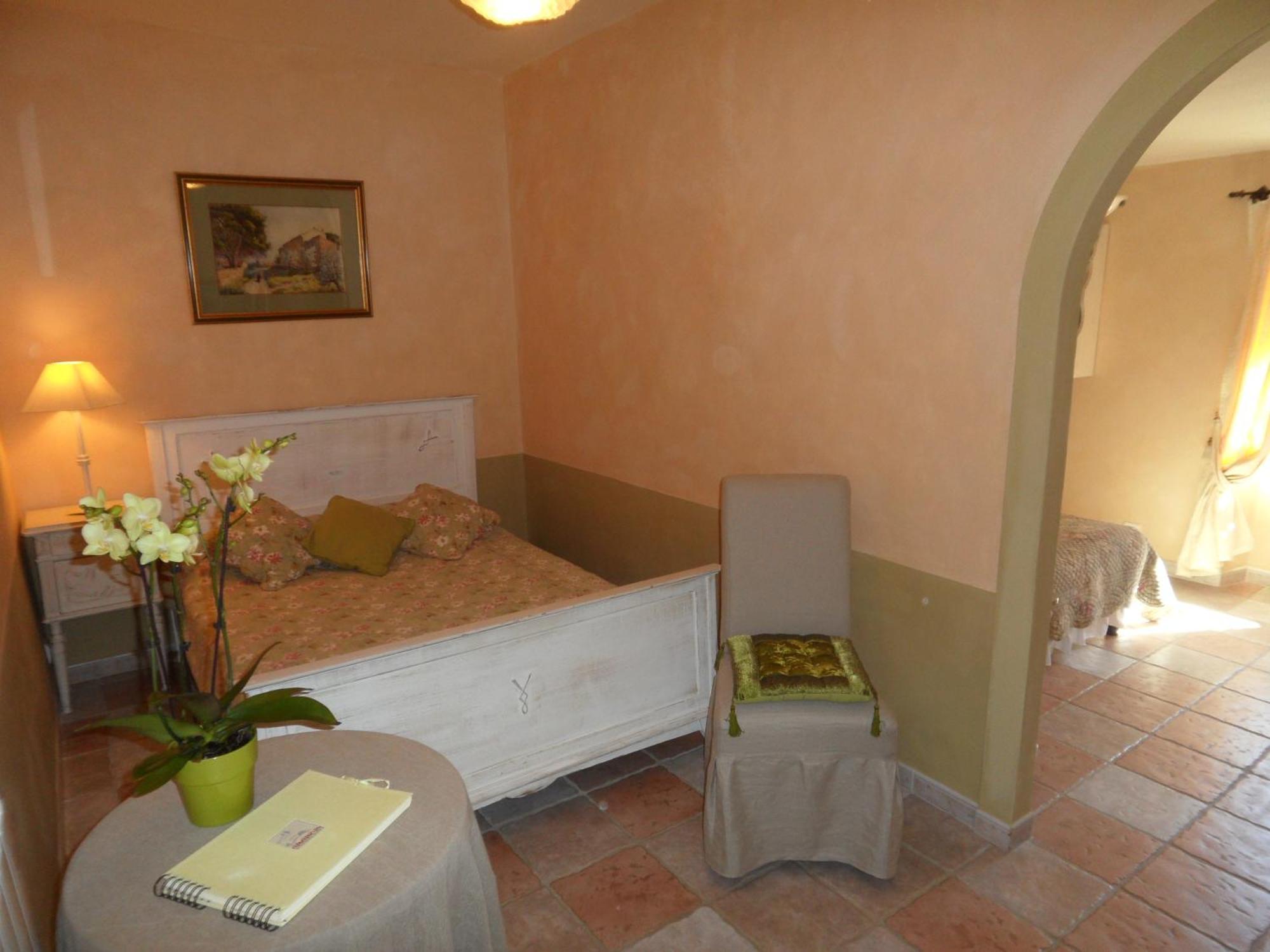 Mas De Foncaudette Bed & Breakfast ลูร์มาแร็ง ห้อง รูปภาพ