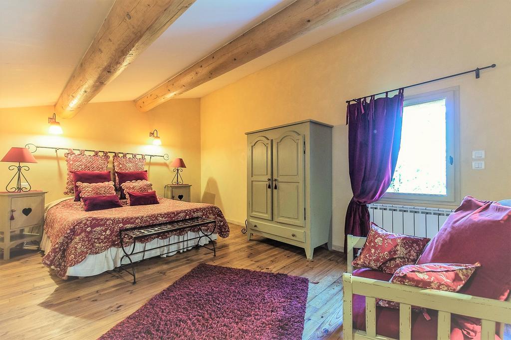 Mas De Foncaudette Bed & Breakfast ลูร์มาแร็ง ภายนอก รูปภาพ
