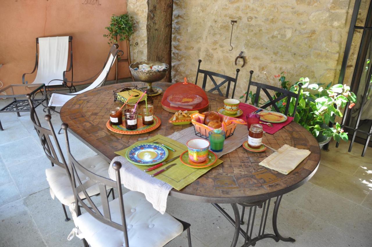 Mas De Foncaudette Bed & Breakfast ลูร์มาแร็ง ภายนอก รูปภาพ